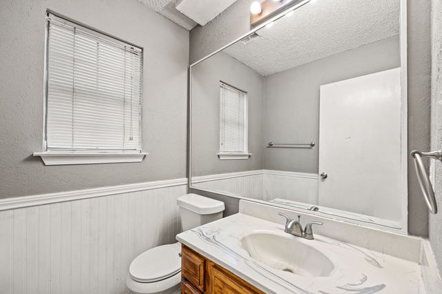 4377 Hemingway Drive, Grand Prairie, TX 75052