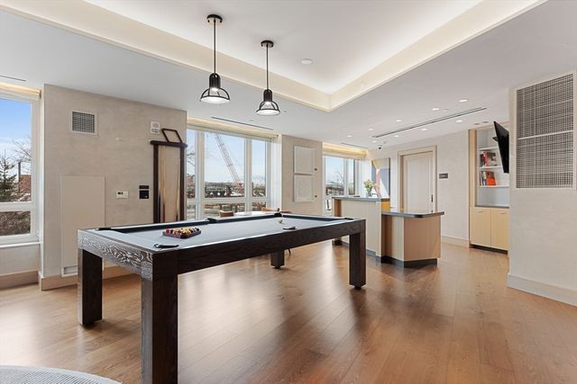 100 Lovejoy Wharf 7N, Boston, MA 02114