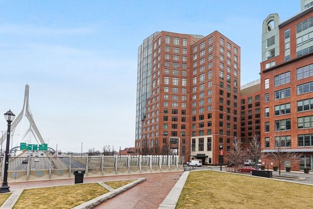 100 Lovejoy Wharf 7N, Boston, MA 02114