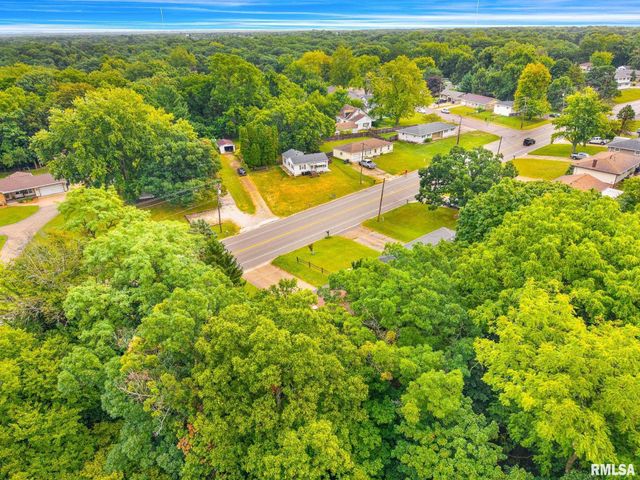 1802 SPRINGFIELD Road, East Peoria, IL 61611