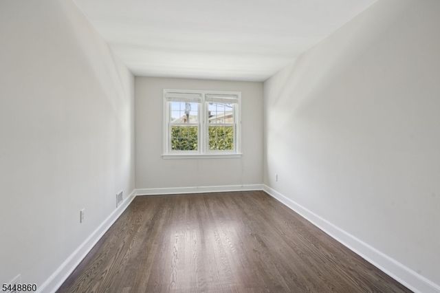 66 New England 13, Summit City, NJ 07901