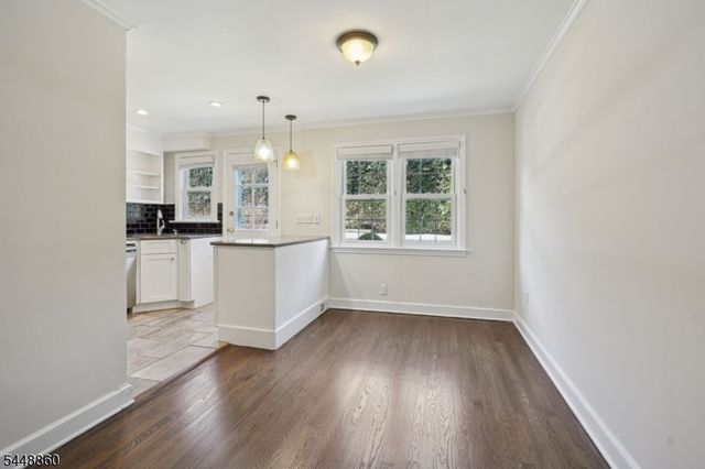 66 New England 13, Summit City, NJ 07901