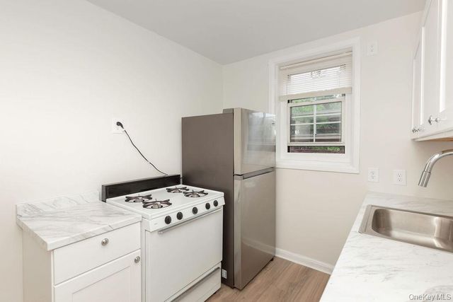 1344 Midland Avenue 3E, Bronxville, NY 10708