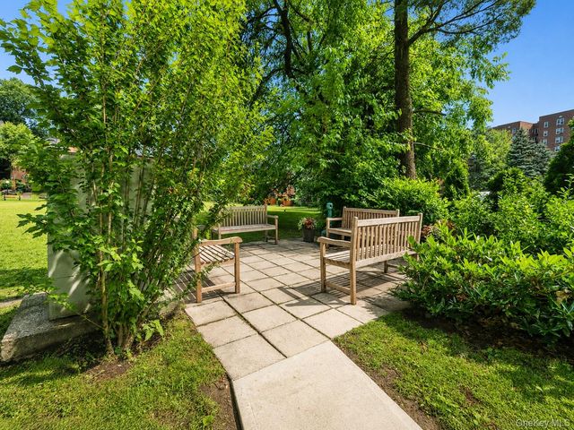 1344 Midland Avenue 3E, Bronxville, NY 10708