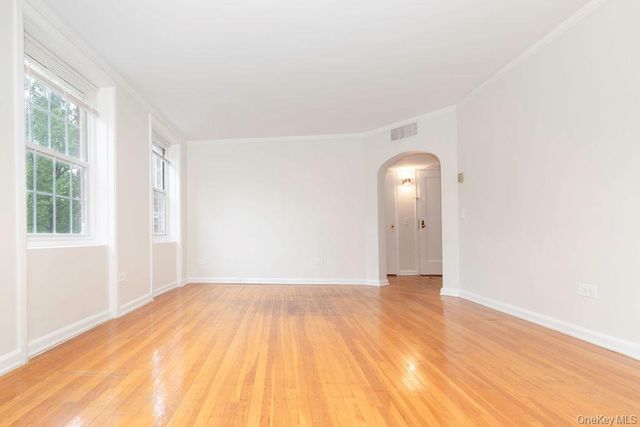 1344 Midland Avenue 3E, Bronxville, NY 10708