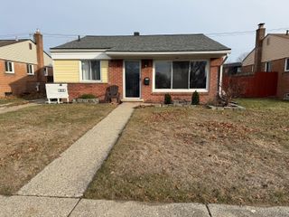 205 Shotka Street, Westland, MI 48186