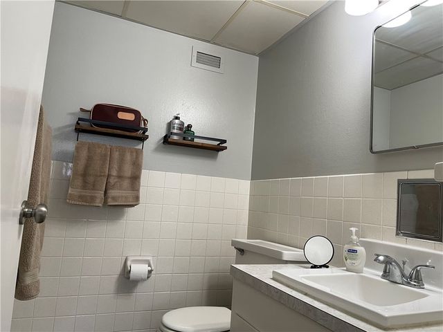 715 S Upper Broadway St 202, Corpus Christi, TX 78401