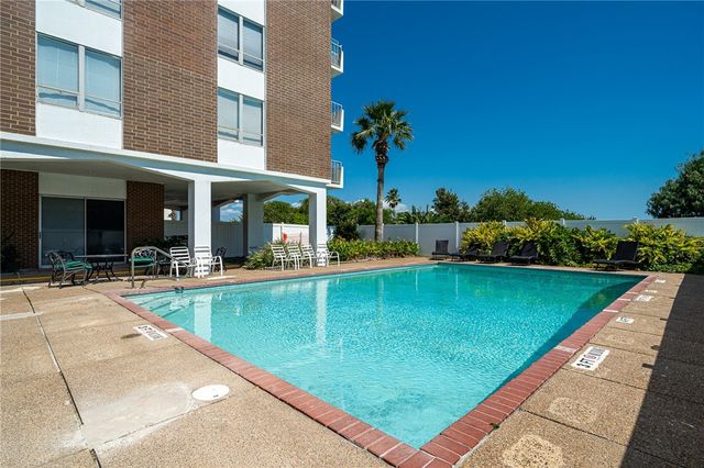 715 S Upper Broadway St 202, Corpus Christi, TX 78401