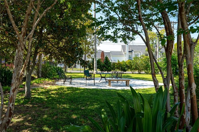 715 S Upper Broadway St 202, Corpus Christi, TX 78401