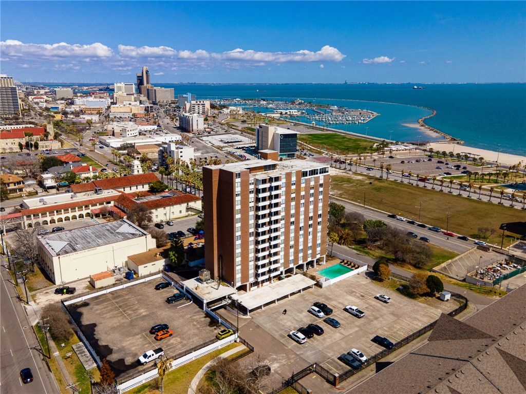 715 S Upper Broadway St 202, Corpus Christi, TX 78401