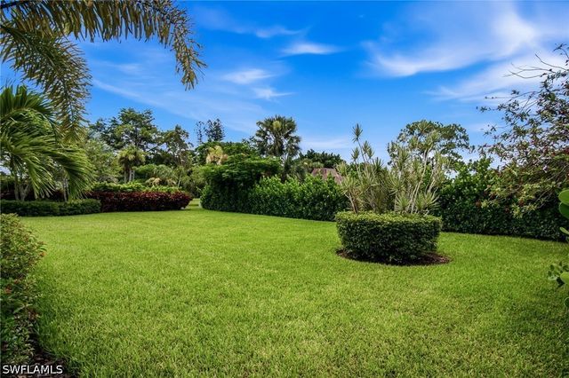 664 Pompano DR, Naples, FL 34110