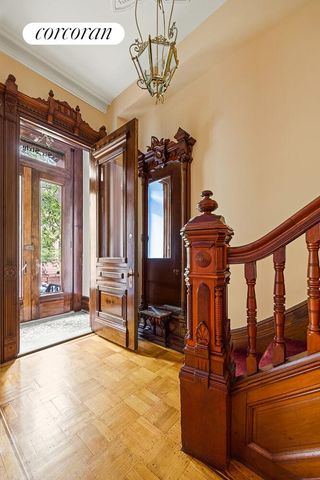 662 10TH Street, New York City, NY 11215