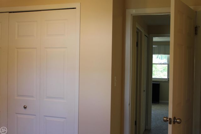 45731 Kensington Street, Utica, MI 48317