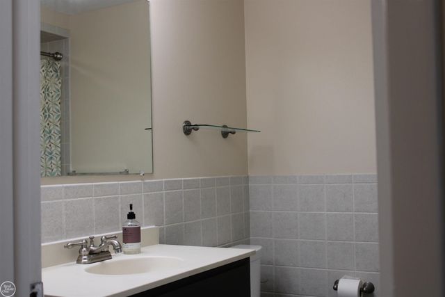 45731 Kensington Street, Utica, MI 48317