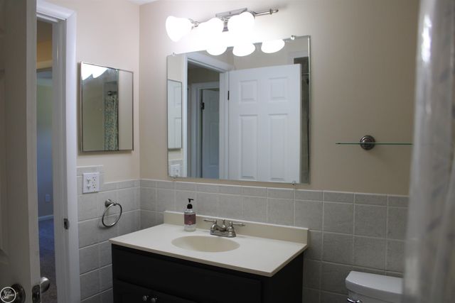 45731 Kensington Street, Utica, MI 48317