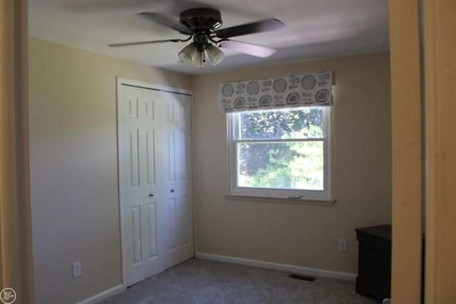 45731 Kensington Street, Utica, MI 48317