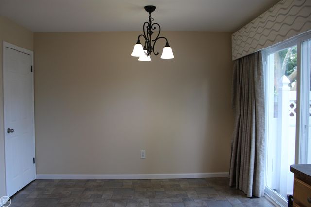 45731 Kensington Street, Utica, MI 48317