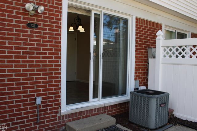 45731 Kensington Street, Utica, MI 48317