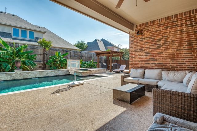 1504 Daisy Lane, Flower Mound, TX 75028