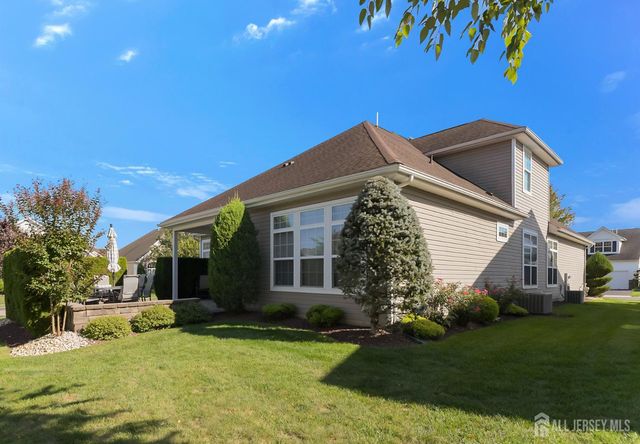 2 Jester Court, Monroe, NJ 08831