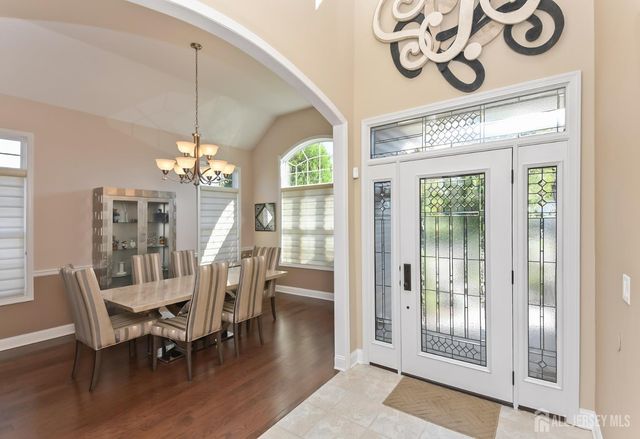 2 Jester Court, Monroe, NJ 08831