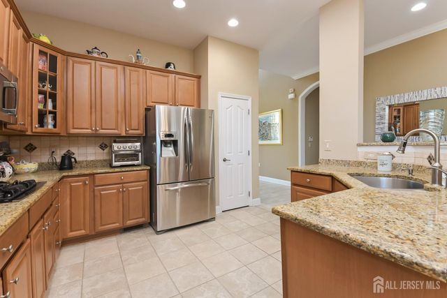 2 Jester Court, Monroe, NJ 08831