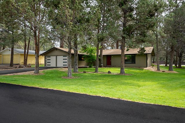 61346 Robin Hood Lane, Bend, OR 97702