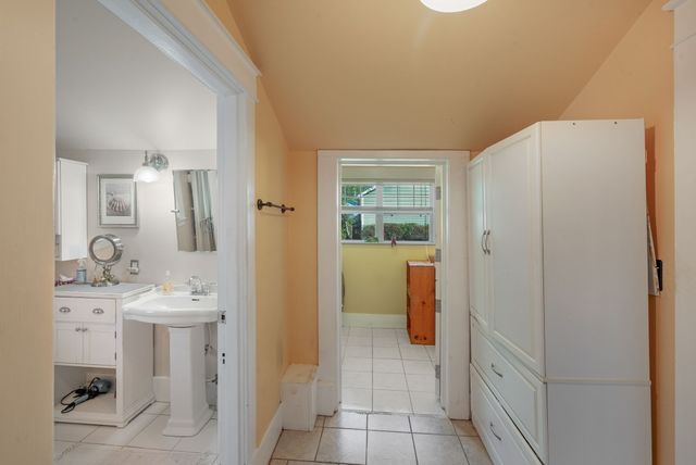 4302 Nebraska Ave, Nashville, TN 37209