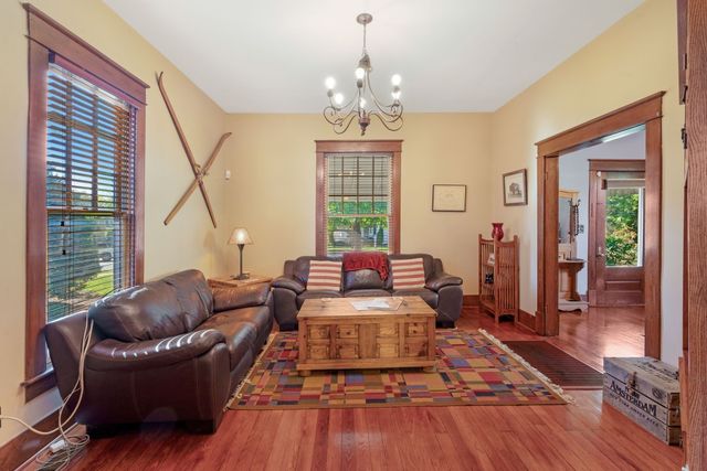 4302 Nebraska Ave, Nashville, TN 37209