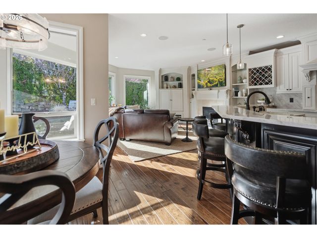 1348 Nw EAGLE St, Camas, WA 98607