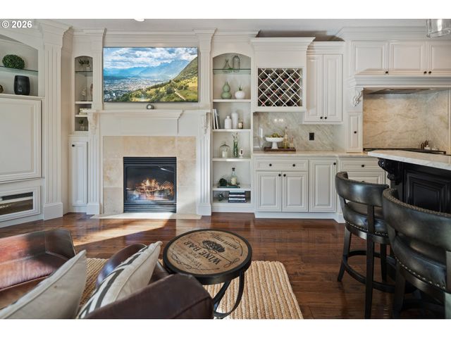 1348 Nw EAGLE St, Camas, WA 98607