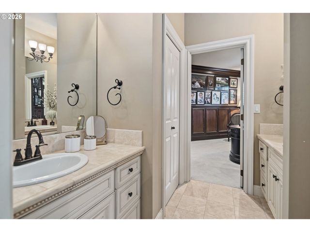 1348 Nw EAGLE St, Camas, WA 98607