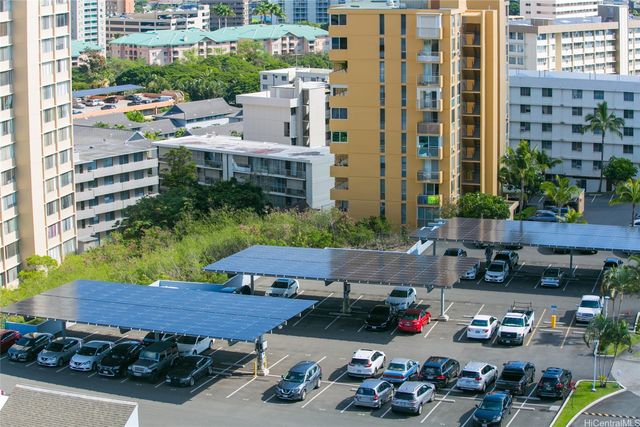 3045 Ala Napuaa Place 302, Honolulu, HI 96818