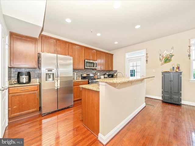 22619 SWEETSPIRE DR, Clarksburg, MD 20871