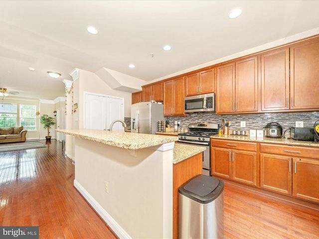 22619 SWEETSPIRE DR, Clarksburg, MD 20871