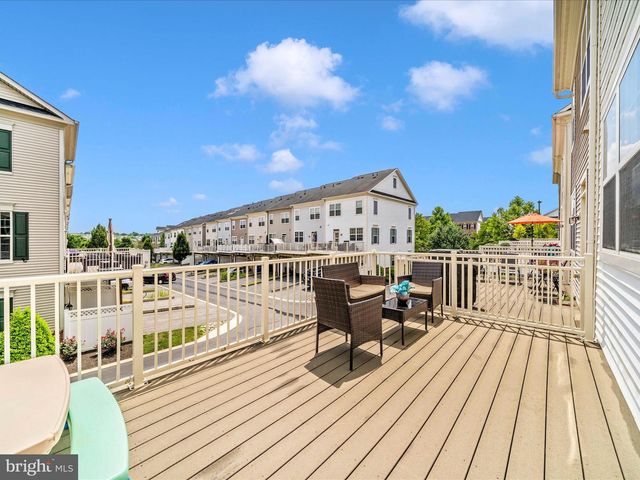 22619 SWEETSPIRE DR, Clarksburg, MD 20871