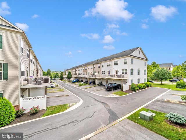 22619 SWEETSPIRE DR, Clarksburg, MD 20871
