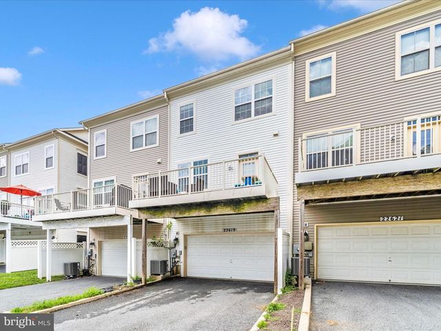 22619 SWEETSPIRE DR, Clarksburg, MD 20871
