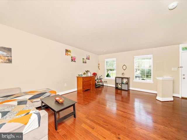 22619 SWEETSPIRE DR, Clarksburg, MD 20871
