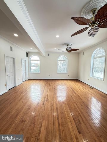 3003 PRESTON AVE, Alexandria, VA 22306