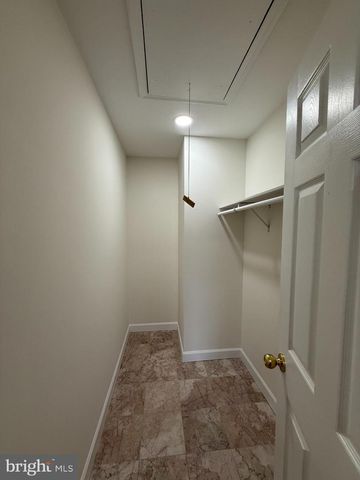 3003 PRESTON AVE, Alexandria, VA 22306