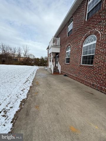 3003 PRESTON AVE, Alexandria, VA 22306