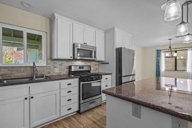 4218 Jane Street, Redding, CA 96002