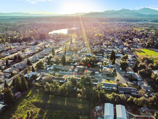 4218 Jane Street, Redding, CA 96002