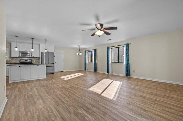 4218 Jane Street, Redding, CA 96002