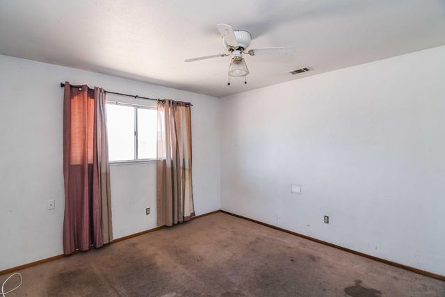 1870 Pecanwood Ave, Manteca, CA 95336