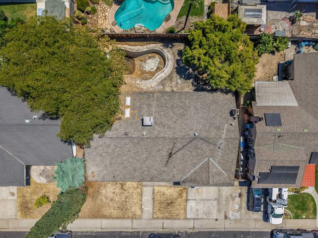 1870 Pecanwood Ave, Manteca, CA 95336