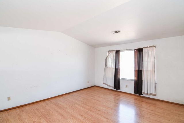 1870 Pecanwood Ave, Manteca, CA 95336