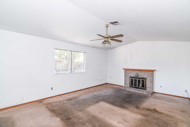 1870 Pecanwood Ave, Manteca, CA 95336