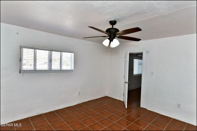 1910 Olive Avenue A, El Paso, TX 79901